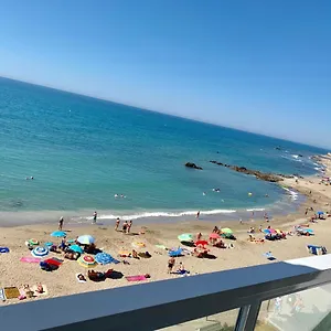 https://apartament-aguamarina-on-the-beach-front.es-andalucia.com
